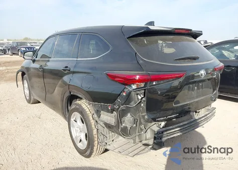 2022 Toyota Highlander Le z USA, uszkodzony, nr VIN 5TDZZRAH8NS102950